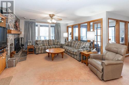 22-102 OAKRIDGE - DEERHURST RESORT DRIVE  Huntsville (Chaffey), ON P1H 2E8