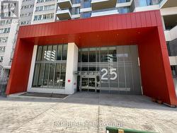 1004 - 25 HOLLY STREET  Toronto, ON M4S 0E3