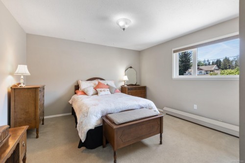 6348 Eagles Dr, Courtenay, BC 