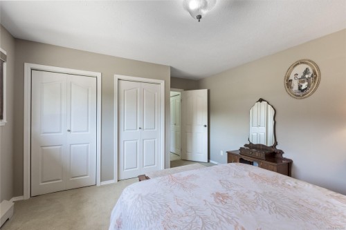 6348 Eagles Dr, Courtenay, BC 