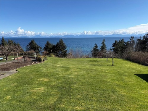 6348 Eagles Dr, Courtenay, BC 