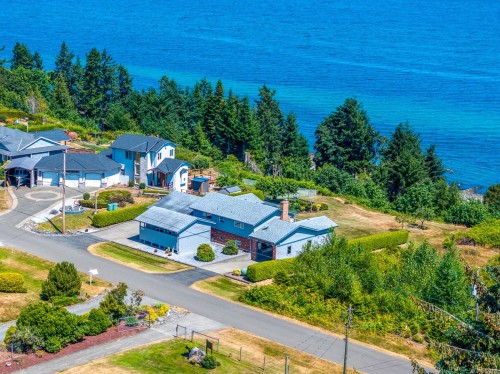 6348 Eagles Dr, Courtenay, BC 
