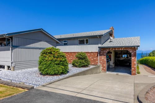 6348 Eagles Dr, Courtenay, BC 