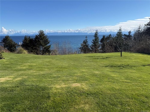6348 Eagles Dr, Courtenay, BC 