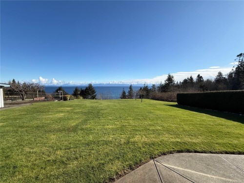 6348 Eagles Dr, Courtenay, BC 