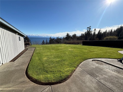 6348 Eagles Dr, Courtenay, BC 