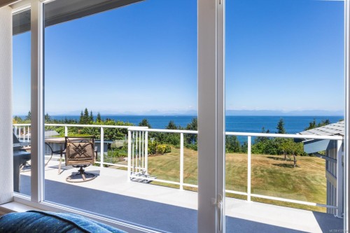 6348 Eagles Dr, Courtenay, BC 