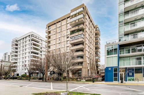 1003-1034 Johnson St  Victoria, BC V8V 3N7