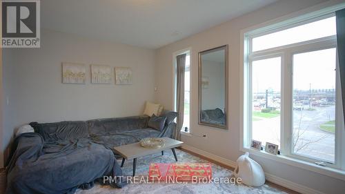 4175 Palermo Common, Burlington, ON - Indoor Photo Showing Living Room