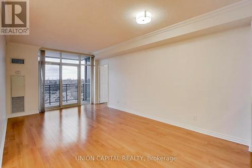 1104 - 5229 Dundas Street W, Toronto, ON - Indoor Photo Showing Other Room