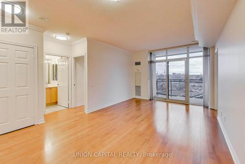 1104 - 5229 Dundas Street W, Toronto, ON - Indoor Photo Showing Other Room