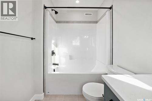 3012 Dumont Way, Regina, SK - Indoor Photo Showing Bathroom