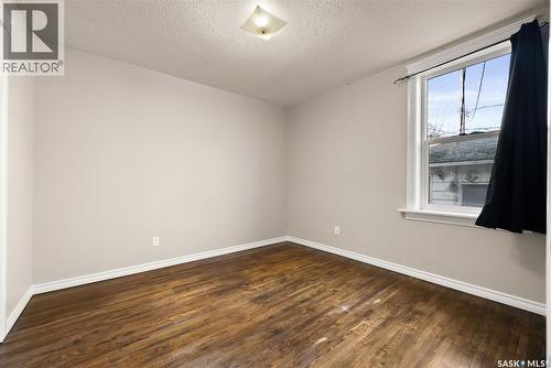 1230 Victoria Avenue, Regina, SK - Indoor Photo Showing Other Room