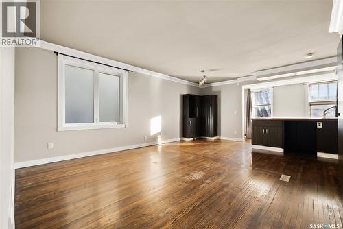 1230 Victoria Avenue, Regina, SK - Indoor
