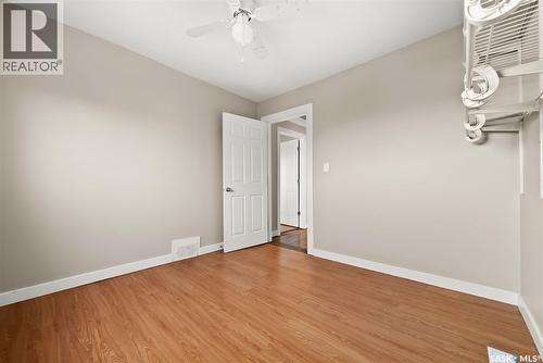 1230 Victoria Avenue, Regina, SK - Indoor Photo Showing Other Room