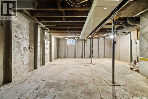 1230 Victoria Avenue, Regina, SK - Indoor Photo Showing Basement