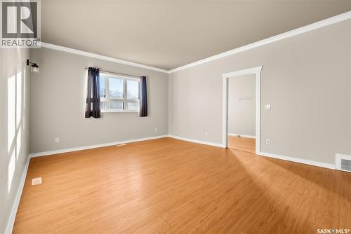 1230 Victoria Avenue, Regina, SK - Indoor Photo Showing Other Room