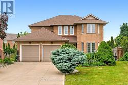 9 SUGARBERRY COURT  Hamilton, ON L8E 5E6