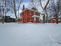 298 BARR STREET  Renfrew, ON K7V 1J8