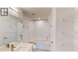 Original Photo Main Bathroom - 