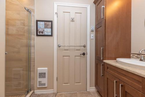 Salle de bains - 275 Rue De Thèbes, Laval (Vimont), QC - Indoor Photo Showing Bathroom