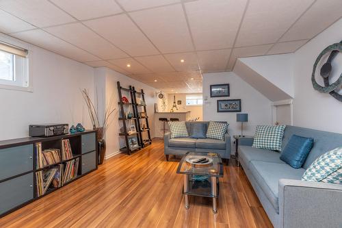 Sous-sol - 275 Rue De Thèbes, Laval (Vimont), QC - Indoor Photo Showing Living Room