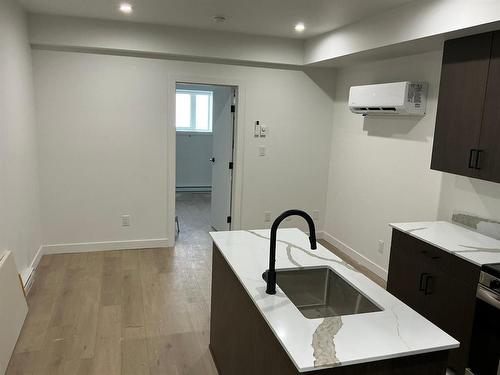 129 5Th Avenue, Swan River, MB - Indoor Photo Showing Kitchen