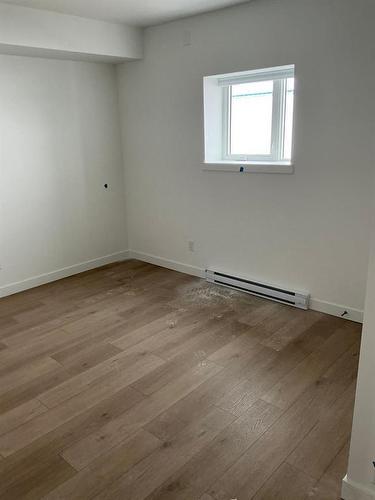 129 5Th Avenue, Swan River, MB - Indoor Photo Showing Other Room