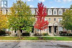 84 ELLERSLIE AVENUE  Toronto, ON M2N 1X8