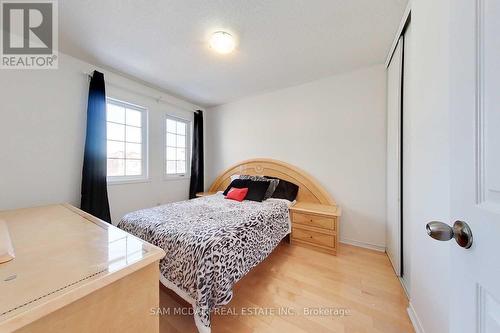 5940 Ridgecrest Trail, Mississauga, ON - Indoor Photo Showing Bedroom