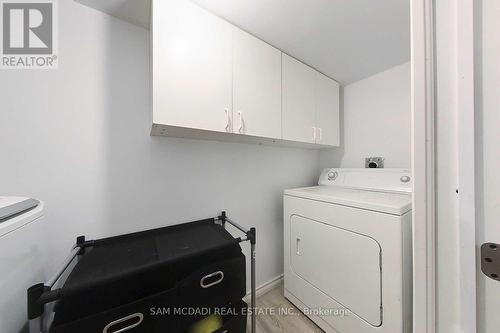 5940 Ridgecrest Trail, Mississauga, ON - Indoor Photo Showing Laundry Room