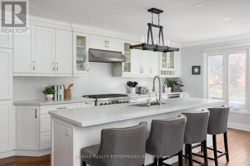 1101 FIELDSTONE CIRCLE  Oakville, ON L6M 2K4