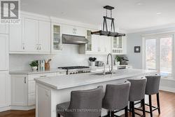 1101 FIELDSTONE CIRCLE  Oakville, ON L6M 2K4