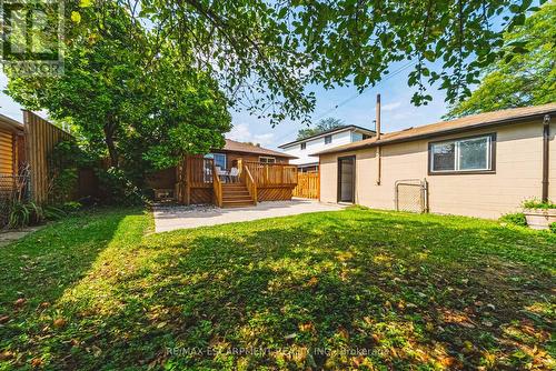 131 Welbourn Drive, Hamilton, ON - Outdoor