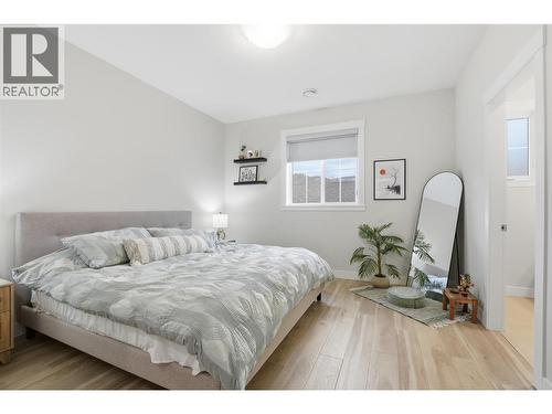 241 Nelson Avenue Unit# 101, Penticton, BC - Indoor Photo Showing Bedroom