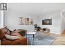 241 Nelson Avenue Unit# 101, Penticton, BC  - Indoor Photo Showing Living Room 