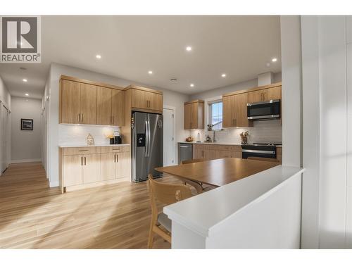 241 Nelson Avenue Unit# 101, Penticton, BC - Indoor Photo Showing Kitchen