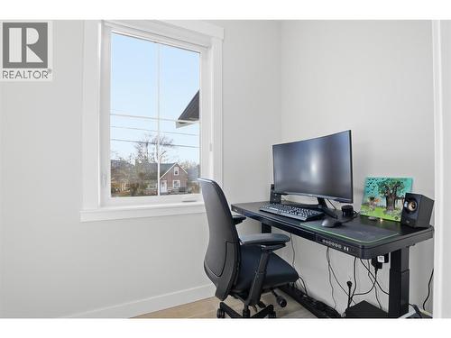 241 Nelson Avenue Unit# 101, Penticton, BC - Indoor Photo Showing Office