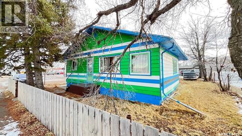 46 Pacific Avenue, Maple Creek, SK - Outdoor
