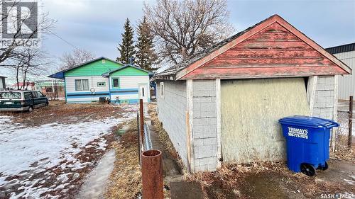 46 Pacific Avenue, Maple Creek, SK - Outdoor