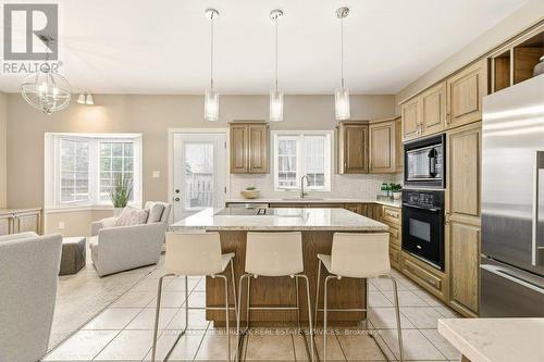 24 - 2407 Woodward Avenue, Burlington, ON - Indoor Photo Showing Kitchen With Upgraded Kitchen