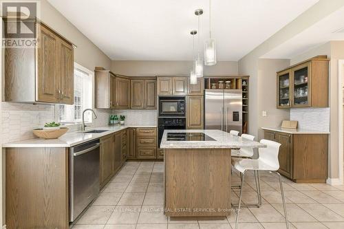 24 - 2407 Woodward Avenue, Burlington, ON - Indoor Photo Showing Kitchen