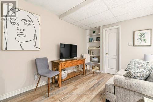 24 - 2407 Woodward Avenue, Burlington, ON - Indoor