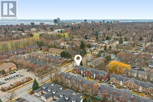 24 - 2407 Woodward Avenue, Burlington, ON - Outdoor With View