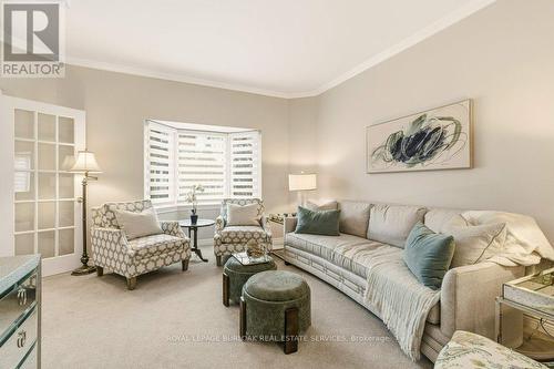 24 - 2407 Woodward Avenue, Burlington, ON - Indoor Photo Showing Living Room