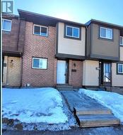 2799 PIMLICO CRESCENT  Ottawa, ON K1T 2A8