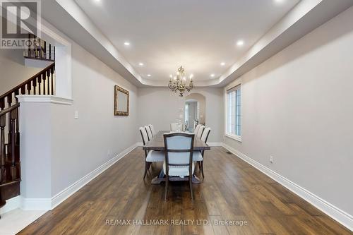 192 Tonner Crescent, Aurora, ON - Indoor Photo Showing Dining Room