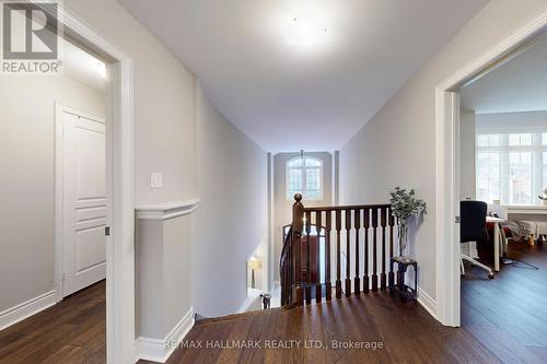 192 Tonner Crescent, Aurora, ON - Indoor Photo Showing Other Room