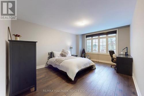 192 Tonner Crescent, Aurora, ON - Indoor Photo Showing Bedroom