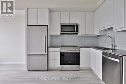 1801 - 3260 SHEPPARD AVENUE E  Toronto, ON M1T 0B5